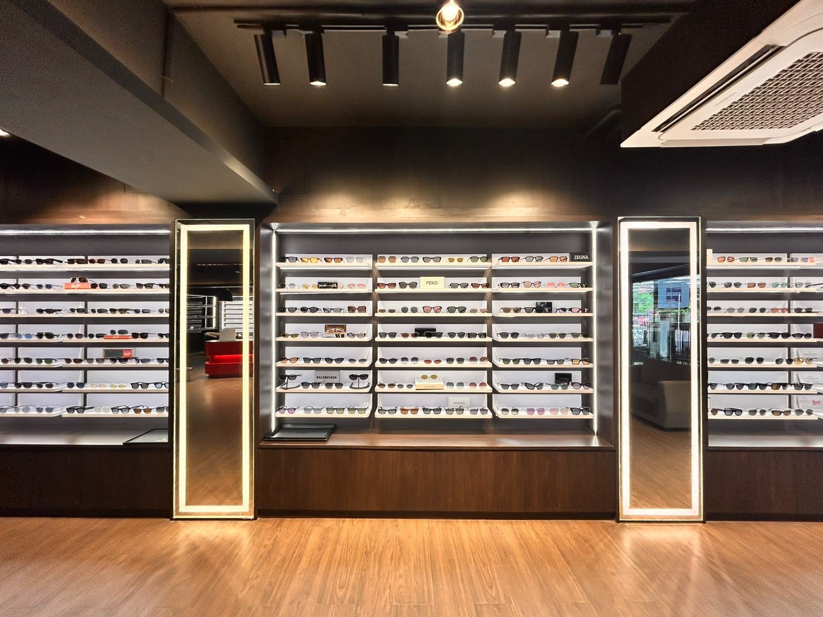 Alwarpet Showroom